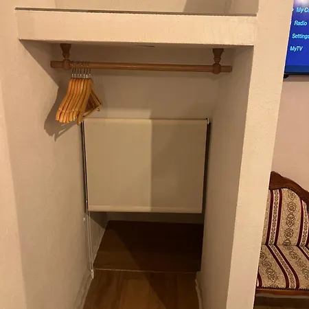 Nikolina アパート トロギール