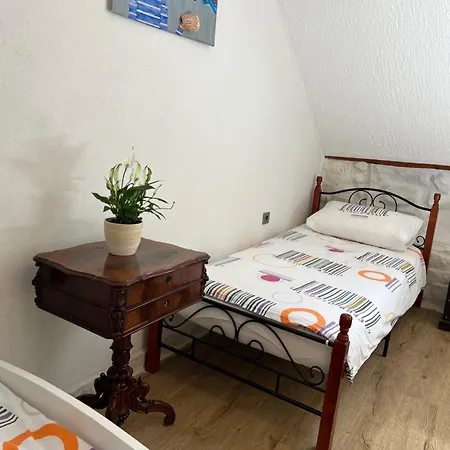 アパート Nikolina トロギール