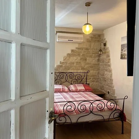 Nikolina Apartment