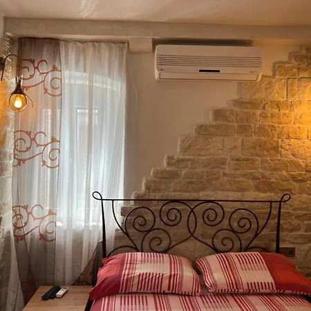 Nikolina Apartment Trogir