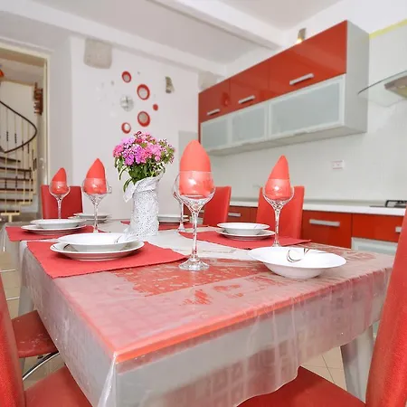 Апартаменты Nikolina